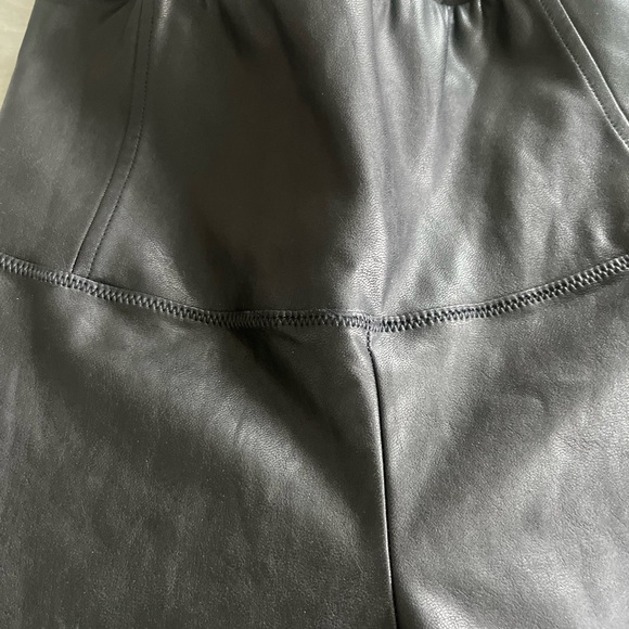 WILFRED ARITZIA LEATHER PANT LEGGINGS - Picture 3 of 4